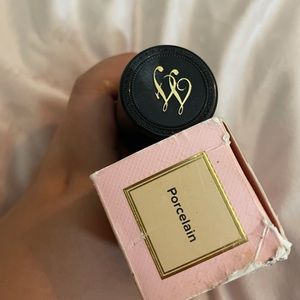 Too faced foundation